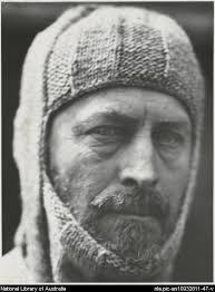 Robert Mawson's Instagram, Twitter & Facebook