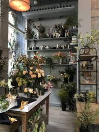 Dvdinteriordesign Com Roman Williams Guild French Chic Interior Design Ideas Commercialinteri French Chic Interior Flower Shop Interiors Flower Shop Decor