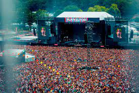 Het is daarmee een van de grootste muziekfestivals van de benelux. Pukkelpop Moving Forward In 2021 Despite Tomorrowland S Cancellation Your Edm