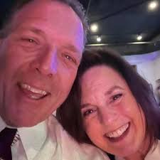 Hi. I am Sandi Link Rhoads. My older brother was Frank. I used to live