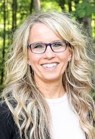 Katherine Meece's Instagram, Twitter & Facebook