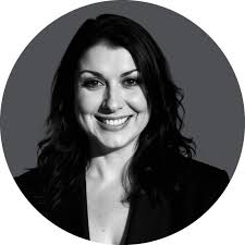 Mas o que significa e o que faz um CPO em um escritório de advocacia? Na  última semana, anunciei minha chegada ao Dal Pozzo Advogados como sócia e  CPO (Chief People Officer).