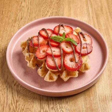 Waffle with Strawberries