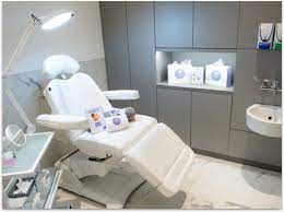 Come and see us in our refreshed, vibrant clinic, we are based in the canary wharf shopping centre, offering a range of skin treatments. Therapie Clinic Canary Wharf East London