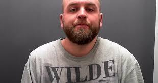 Sex pest jailed after breaching court order