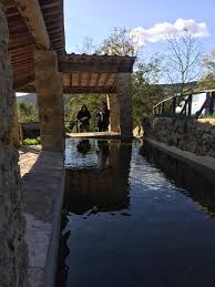 You will be captured by the enchanting ancient washing places fed by thermal waters, called by locals vasconi. Bagno Grande San Casciano Dei Bagni Aggiornato 2021 Tutto Quello Che C E Da Sapere Tripadvisor