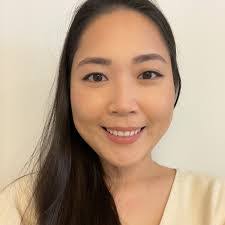 Crystal Lee's Instagram, Twitter & Facebook