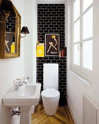 So Konnen Sie Ein Gemutliches Gaste Wc Gestalten Gaste Wc Gestalten Kleine Badezimmer Design Kleines Badezimmer Umgestalten