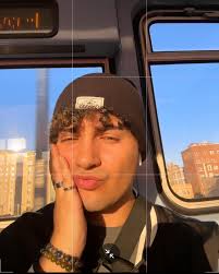 Esteban Valentin-Martinez (@estebanjvalentin) • Instagram photos and videos