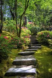 Gartentreppe Selber Bauen 35 Inspirationen Gartentreppe Garten Abschussiger Garten