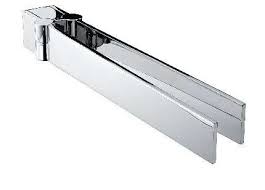 Rund ums waschbecken können sie handtuchhalter, seifenspender, hocker oder ablagen platzieren. Emco Liaison Handtuchhalter Zweiarmig Schwenkbar 280mm Chrom 175000128