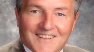 Retired senator hired by vaping group he helped