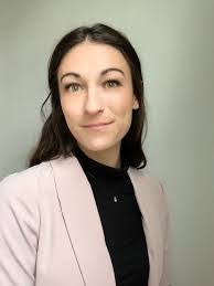 Meghan Thomson's Instagram, Twitter & Facebook