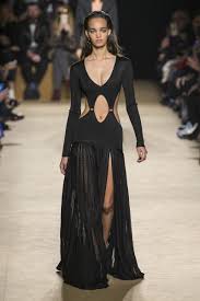 Witamy w vestiti alla moda 🙂. I Vestiti Lunghi Del Prossimo Inverno 2019 Saranno I Piu Eleganti E Strepitosi Di Sempre Stile Di Moda Settimana Della Moda Moda Alta Sartoria