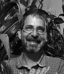 Beth Riggle receives Kenyon award