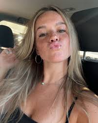 lauren (@lauren_ewiing) • Instagram photos and videos