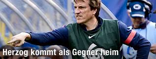 Born in vienna, herzog started his career at local giants rapid vienna. Andreas Herzog Im Kurzportrat Sport Orf At