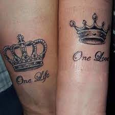 Wappen des hauses baratheon aus got. 75 Krone Tattoo Ideen Krone Tattoo Tattoo Krone Tattoo Ideen