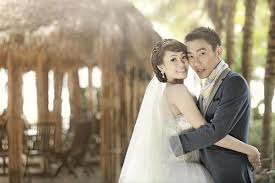 After winning the asean games mew choo proved to her parents that she could balance badminton and a relationship well. Lee Chong Wei Family Parents Wedding Wife Son Successstory