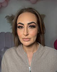 Date night glam by Misha 🩷 Book in your slot now by 📞 Calling 01707  712042 🖱️ Book now 💌 DM Us 🚶 Or Pop into the Salon 📍26 The Market Place  |