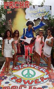 From Our September Street Style Http Dressedin Ibiza Com Street Style This Is The Ibiza Hippie Markets Dress Code Ibiza Fashion Hippie Dresses Street Style