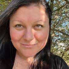 April Garrison's Instagram, Twitter & Facebook