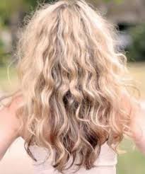 There are several different ways to style wavy hair. 2c Hair Type Wavy Whirly Hair Tips Wavey Hair Damp Hair Styles Natural Wavy Hair
