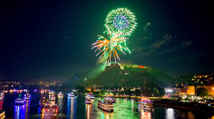 Bereits 1756 wurde zu ehren des kurfürsten johann philipp von walderdorff ein feuerwerk gezündet. Rhein In Flammen 2019 Grun Foto Bild Rhein In Flammen Festung Ehrenbreitstein Mittelrhein Bilder Auf Fotocommunity