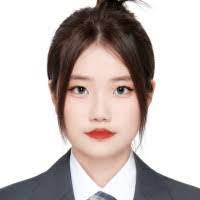 Daisy Yao's Instagram, Twitter & Facebook