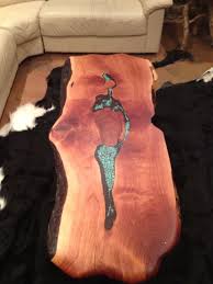 A flower like arrangement of mule deer antlers, supported by a base of inverted mule deer antlers form an interesting base for an optional glass top. Live Edge Coffee Table Made With Alligator Juniper ëª©ê³µì˜ˆ ëª©ê³µì†Œ ê°€êµ¬