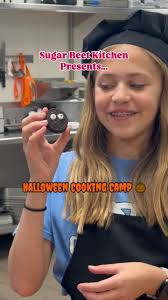 When you let the kids unleash their inner Halloween spirit...things get  spooky.🫣 Our Halloween Cooking Camp was a sprinkle explosion-googly-eyed  fest! 👀These chefs brought their haunted creations to ...