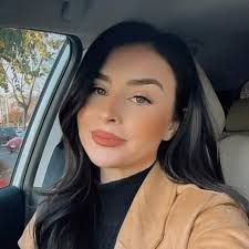 Meghan Vasquez (@momentswithmeghan) • Threads, Say more