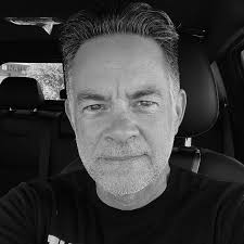 Here's lookin at you, kid. I see dead people.