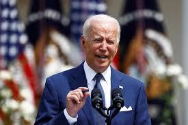 Biden will address the nation on monday about the u.s. Joe Biden Defends Hasty Withdrawal As Afghans Literally Fall Off Plane Trying To Escape Taliban Vanity Fair