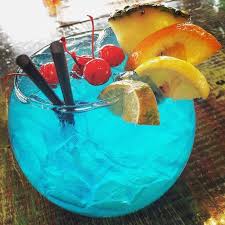 A One Of A Kind Ocean Themed Restaurant And Bowling Alley Uncle Buck S Fish Bowl And Grill In Texas Is Insanely Fun Bowl Cocktails Breakfast Cafe Fish Bowl