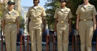 Pin By Gaelle On Us Navy Military Women Us Navy Officer Uniforms