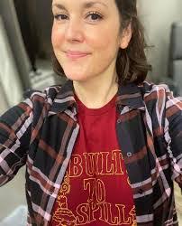 Melanie Cavanaugh's Instagram, Twitter & Facebook