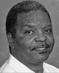 Hundreds Salute Wade's 42nd Pastoral Anniversary