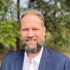 The EIANZ Board is pleased to announce the appointment of nine new Fellows.  The status of Fellow recognises the leading role tha