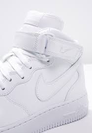 Former nba great rasheed wallace kept the spirit of the air force 1 alive throughout his career and well after the sneaker was adopted for casual wear. Nike Sportswear Air Force 1 Mid 07 High Top Trainers White Zalando Co Uk