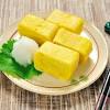 Jun 26, 2020 · hasilnya adalah telur gulung super tebal dan berbentuk seperti rolade, genk. 3