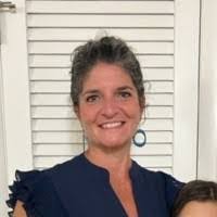 Leeann Pratt's Instagram, Twitter & Facebook