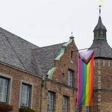 The allianz arena, opened in 2005 and home to both major munich clubs, bayern and tsv 1. Mwolmkhpxf5uym