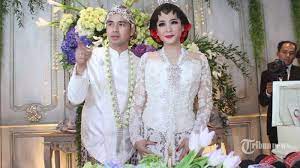 Kebaya Pengantin Modern Klasik Nagita Slavina Kebaya Modern Pernikahan Tradisional Pengantin Pernikahan