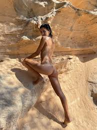 Naked little ass | Layla Marlene