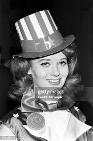 51 Jeanne Quinn Photos & High Res Pictures