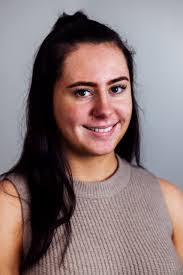 Emma Farrell's Instagram, Twitter & Facebook