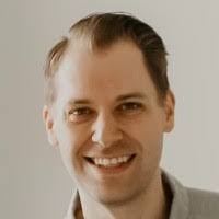 Tim Stallings's Instagram, Twitter & Facebook