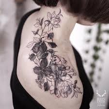 Bird And Flower Tattoo On Shoulder 70 Awesome Shoulder Tattoos Cuded Shoulder Tattoos For Women Shoulder Tattoos Flower Tattoo Shoulder