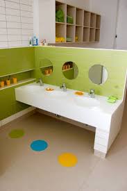 Pictures Idesuss Kindergarten Where It Is Fun To Be A Child Kita In 2020 Kindergarten Innenraum Kinderhaus Kinder Garten